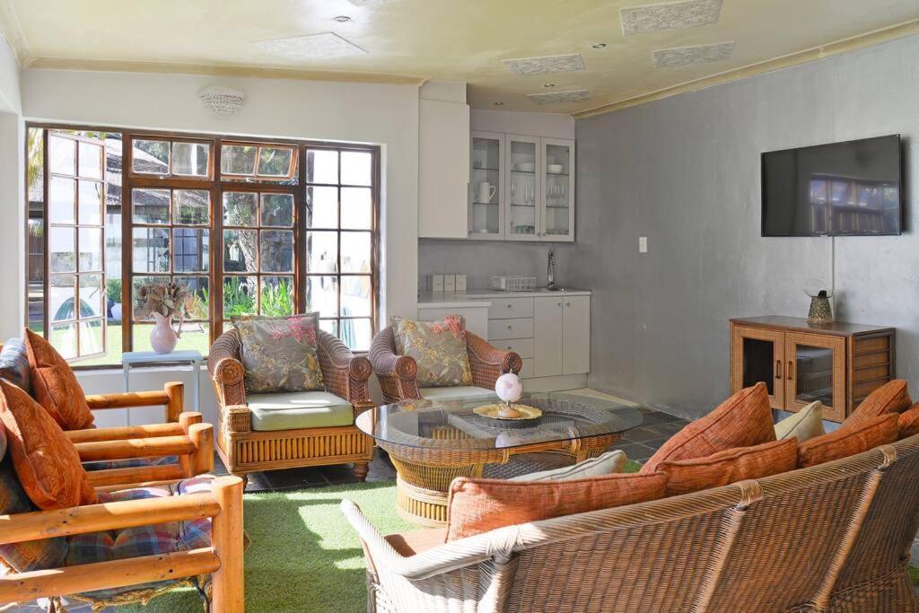 Mawethu Peaceful Garden With Covered Pool And Braai Area Cape Town Luaran gambar