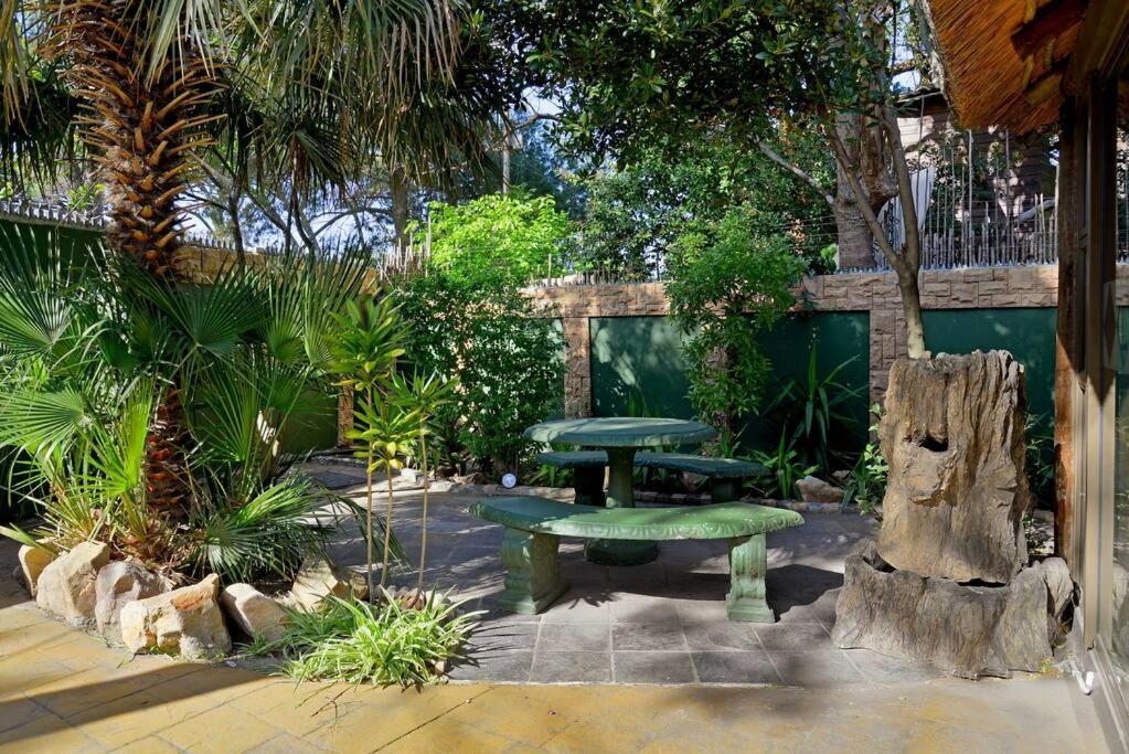 Mawethu Peaceful Garden With Covered Pool And Braai Area Cape Town Luaran gambar